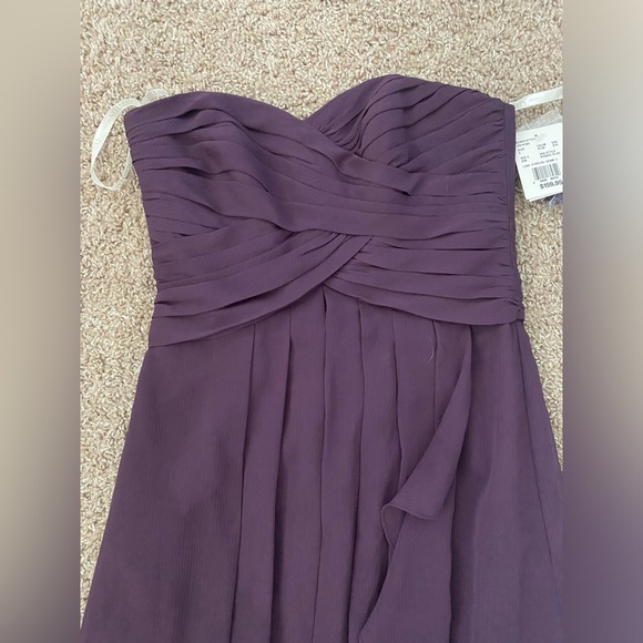 David’s Bridal Strapless Bridesmaids Dress in Wisteria Purple 2 - Picture 4 of 8